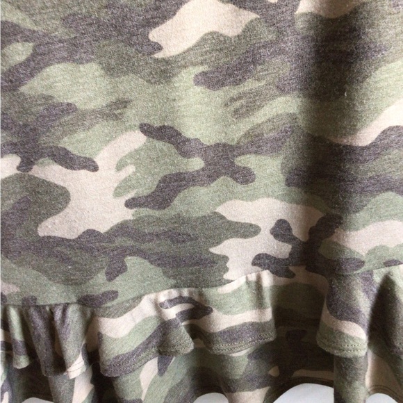 Ladies Top - Picture 5 of 6